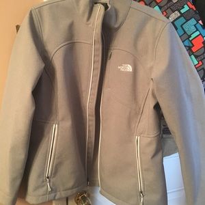 North face medium weight jacket